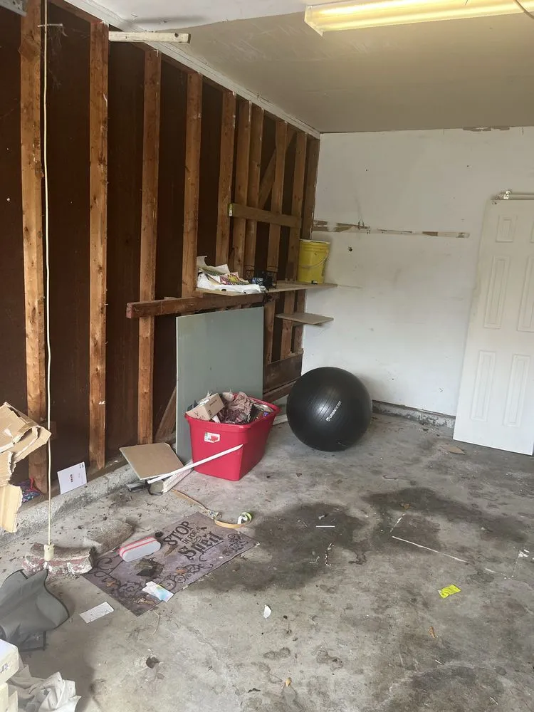 Affordable yard maintenance with custom design in Chesapeake, VA by Groundbreaking Lawn Services