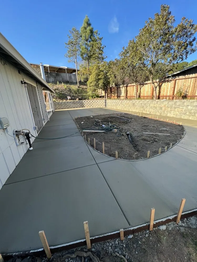 Affordable yard maintenance experts serving Petaluma, CA - Grounded Aesthetics