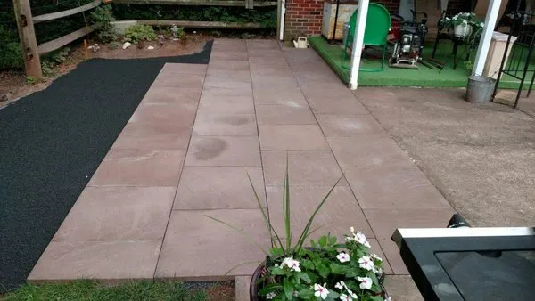 Groundhog Excavating Logo