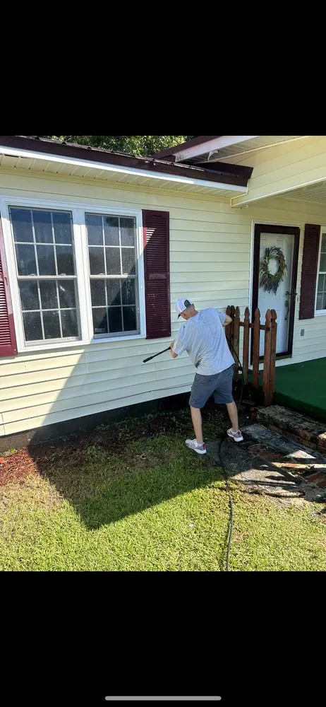 Custom yard cleanup service in Walterboro, SC by Grounds & Exterior Management