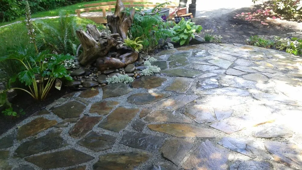 Top-rated yard maintenance in Camano Island, WA by Grounds & Gardens