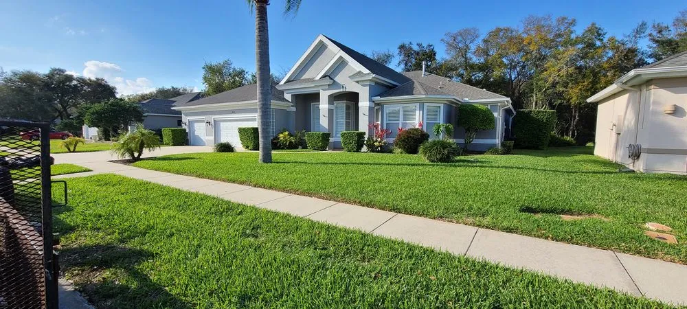 Expert garden landscaping experts serving Daytona Beach, FL - Grounds By Rounds