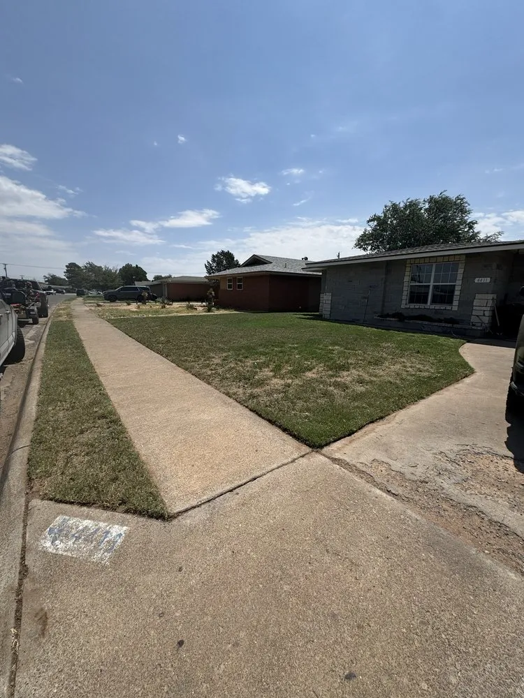 Top-rated outdoor landscaping in Midland, TX - Grounds maintenance wizards