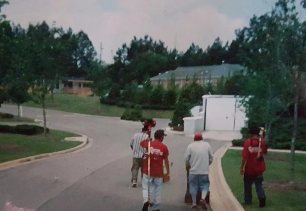 Reliable yard maintenance experts serving Trussville, AL - Grounds Unlimited