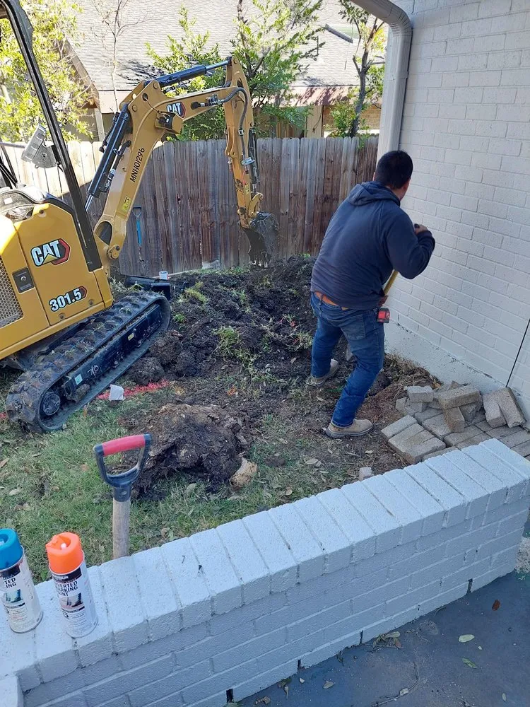 Local yard cleanup service experts serving Haltom City, TX - GroundScape Solutions