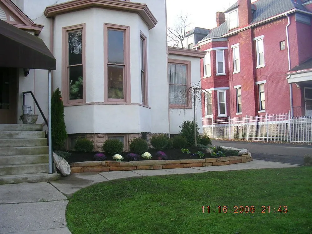Reliable residential landscaping near you in Cincinnati, OH by GroundTakers