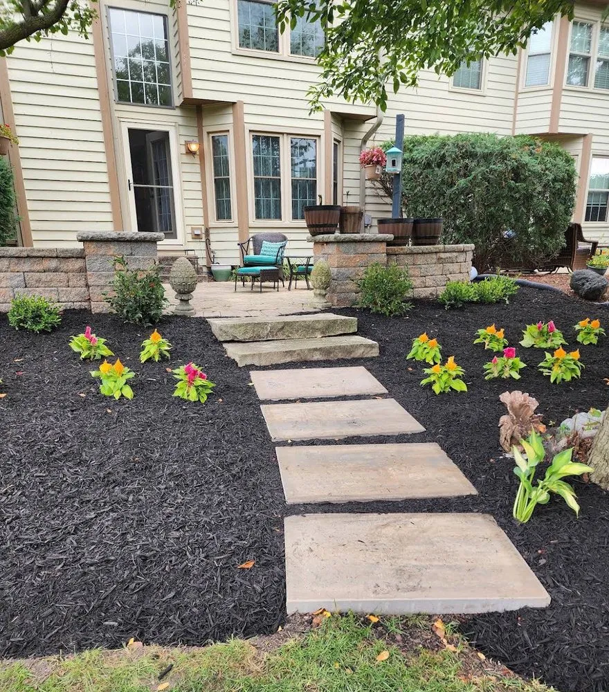 Top-rated yard maintenance experts serving Carol Stream, IL - GroundTec Landscape Construction
