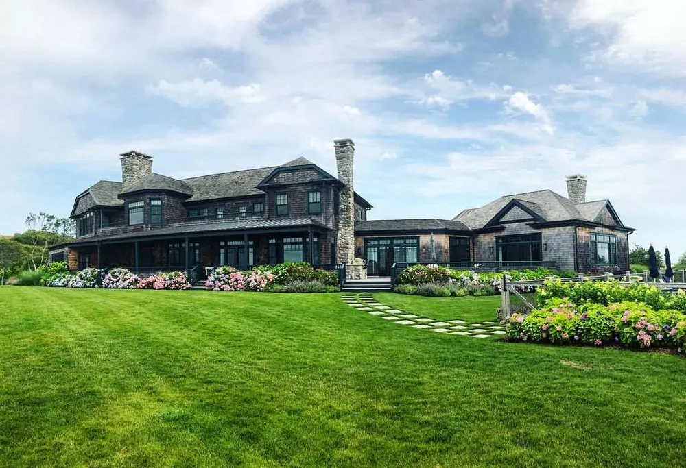 Local yard maintenance in East Hampton, NY by Groundworks Landscaping