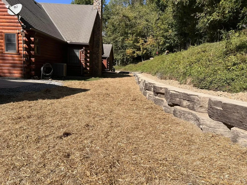 Top-rated landscaping services in Harrisville, PA - Groundworx Landscape & Hauling