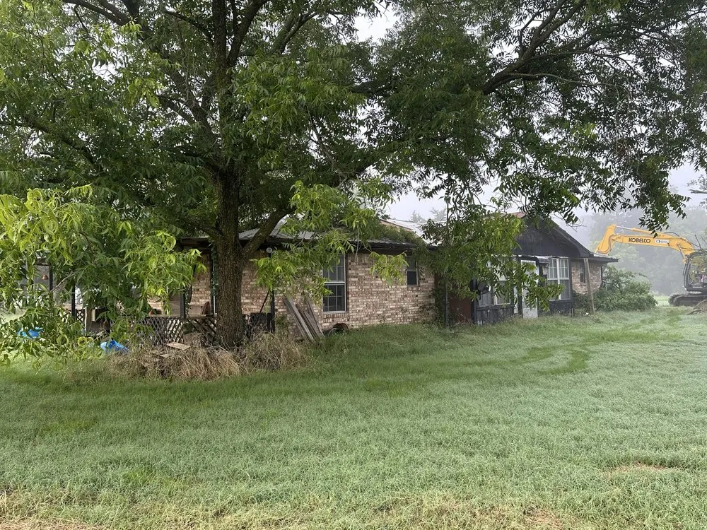 Professional lawn care service experts serving Corsicana, TX - GroundWorx Services