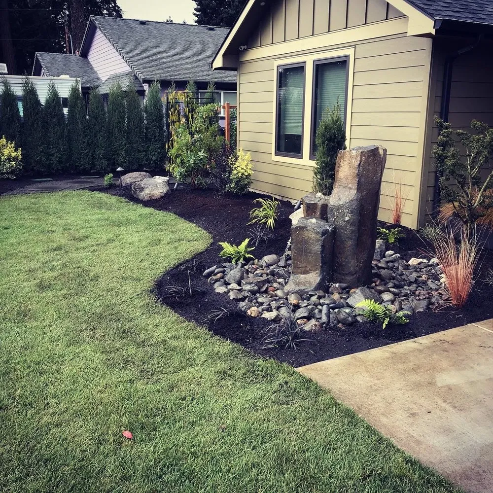 Local yard cleanup service experts serving Oregon City, OR - Grover's Landscape Services