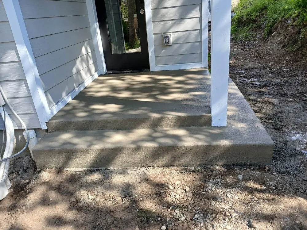 Custom yard cleanup service experts serving Seattle, WA - Groview Landscaping