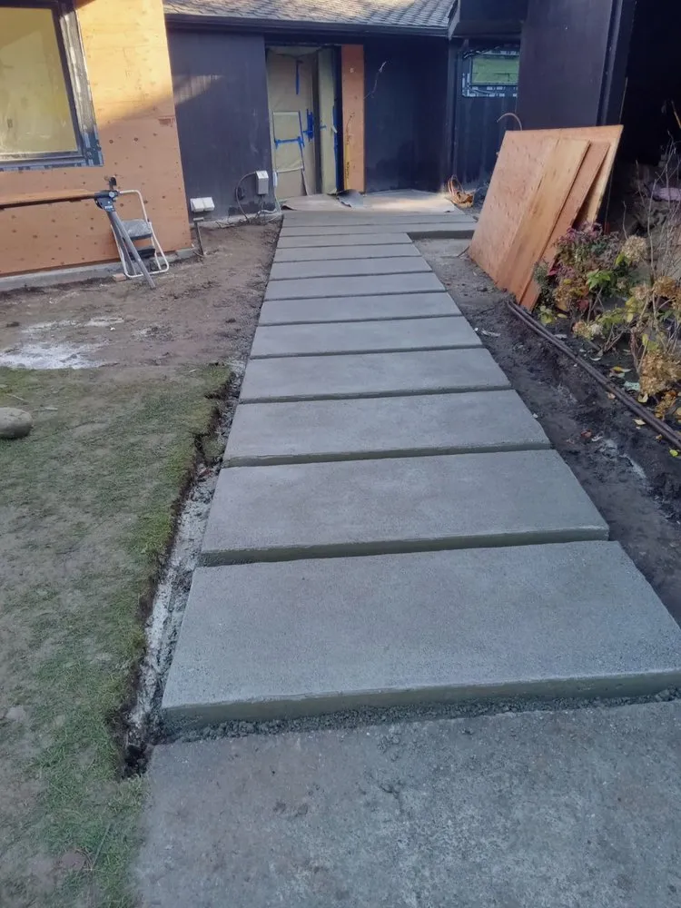 Custom lawn care service in Seattle, WA by Groview Landscaping