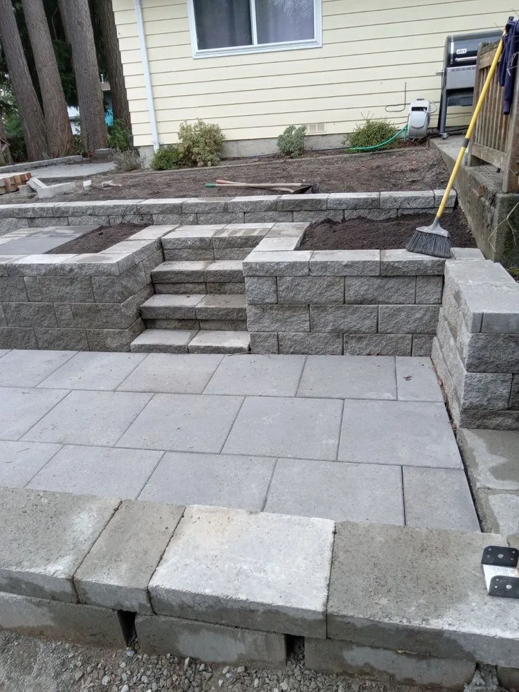 Professional yard maintenance experts serving Seattle, WA - Groview Landscaping