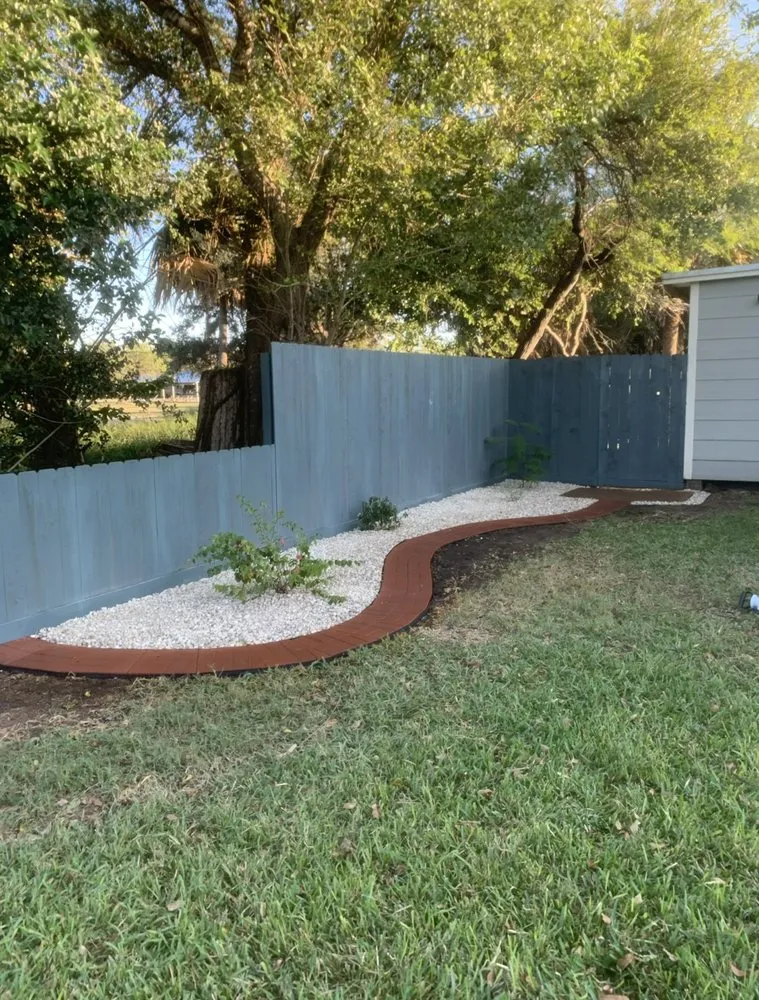 Professional yard cleanup service in Kingsville, TX - Grow A Garden & Landscape