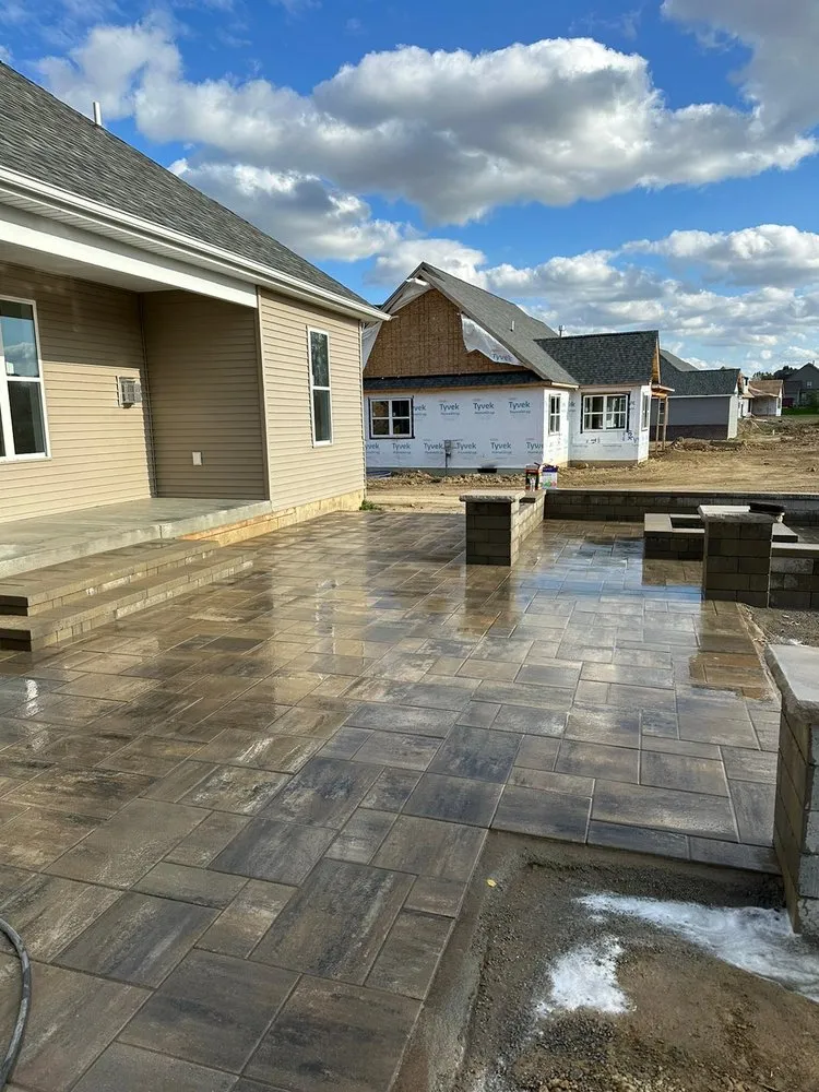 Affordable landscaping services in Hazel Park, MI by Grow Earth