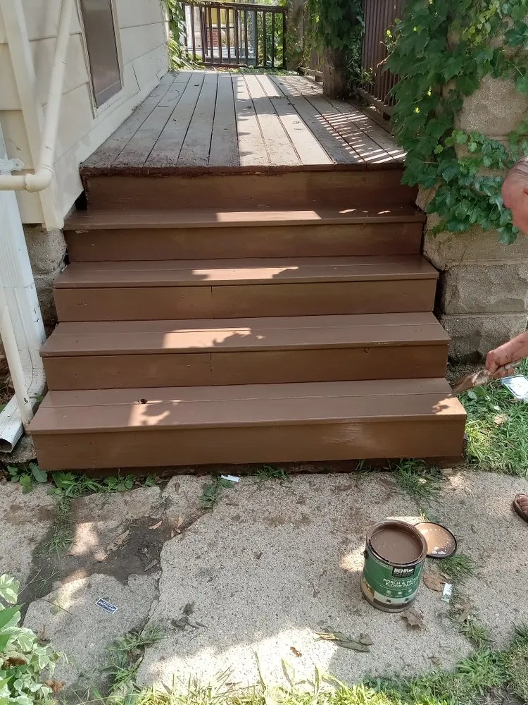 Expert lawn care service in Milwaukee, WI by Grow Green