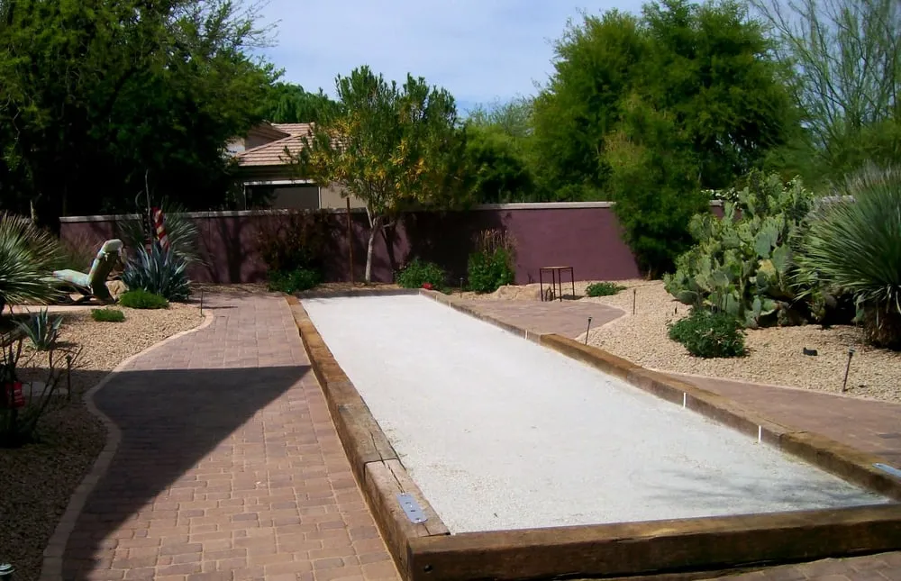 Local yard cleanup service for beautiful yards across Scottsdale, AZ - Grow Land