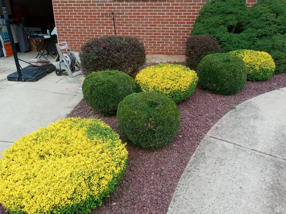 Custom residential landscaping experts serving Oxford, PA - Grow N Mow