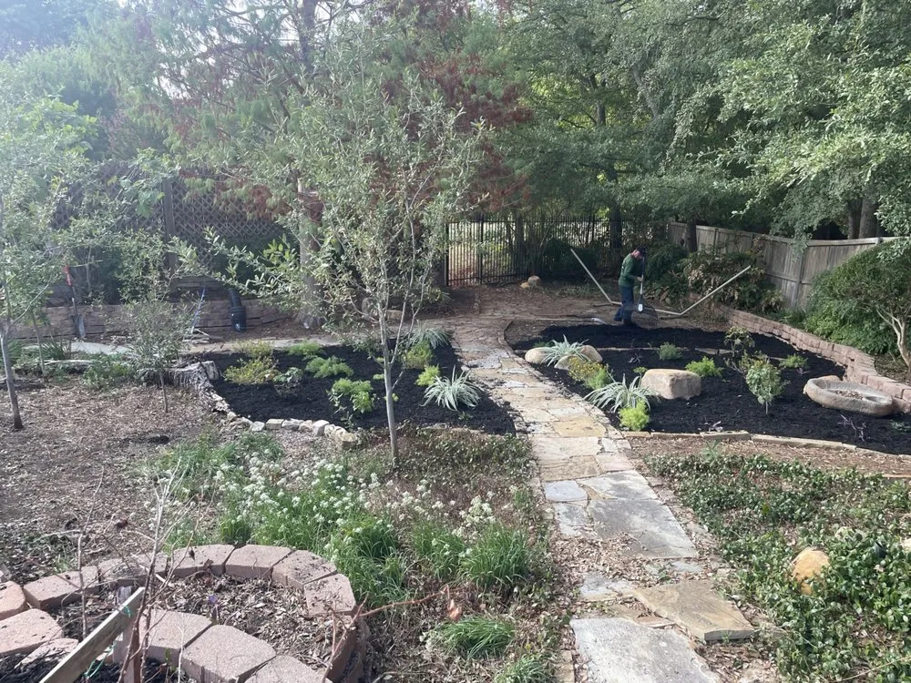Reliable yard cleanup service experts serving Burleson, TX - Grow Your Landscape