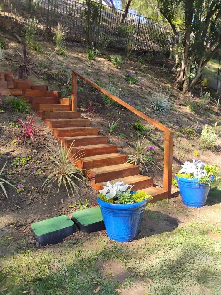 Reliable yard cleanup service in Simi Valley, CA by Growe Landscapes
