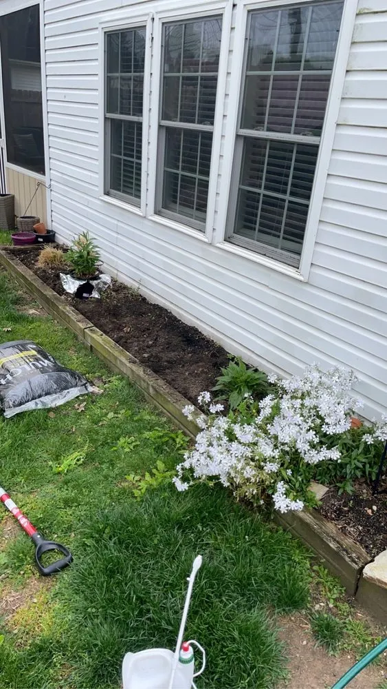 Professional garden landscaping for year-round maintenance in Philadelphia, PA by Growing Grass Landscaping