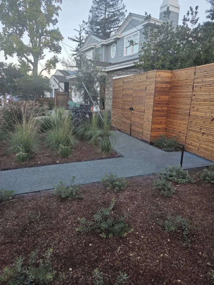 Top-rated lawn care service experts serving San Bruno, CA - Growing Green Em