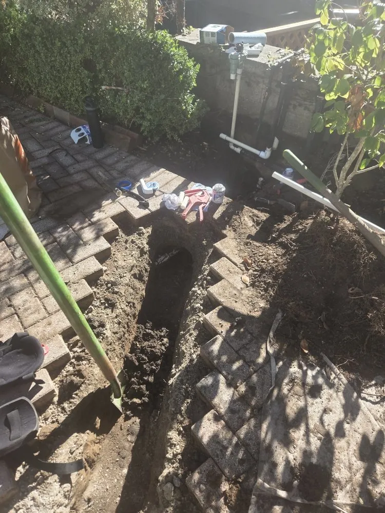 Professional lawn mowing service in San Bruno, CA by Growing Green Em