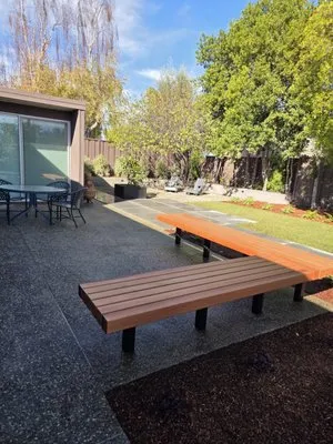 Growing Green Em Logo