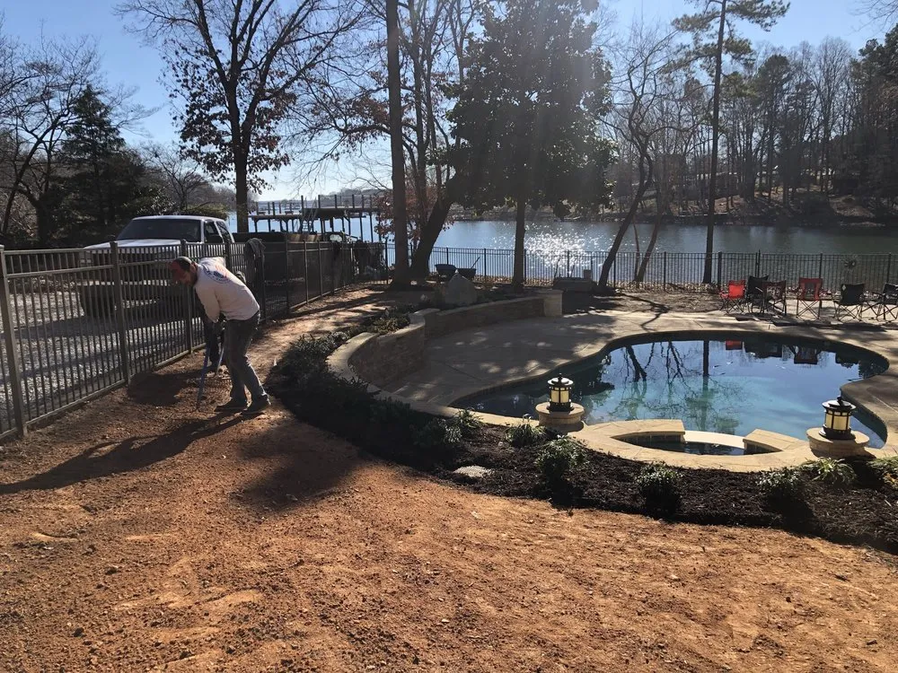 Affordable landscaping services experts serving Mooresville, NC - Growing Green