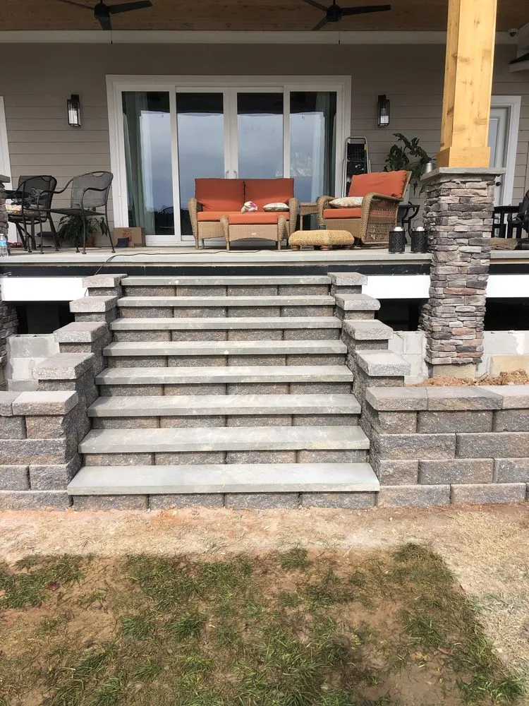 Custom outdoor landscaping in Mooresville, NC - Growing Green