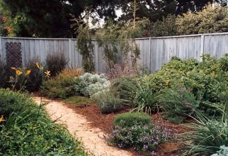Custom residential landscaping experts serving Richmond, CA - GrowPlenty Productive Landscapes