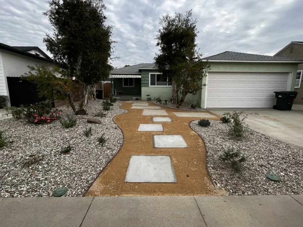 Custom yard cleanup service for outdoor upgrades across Tustin, CA - Growscapes