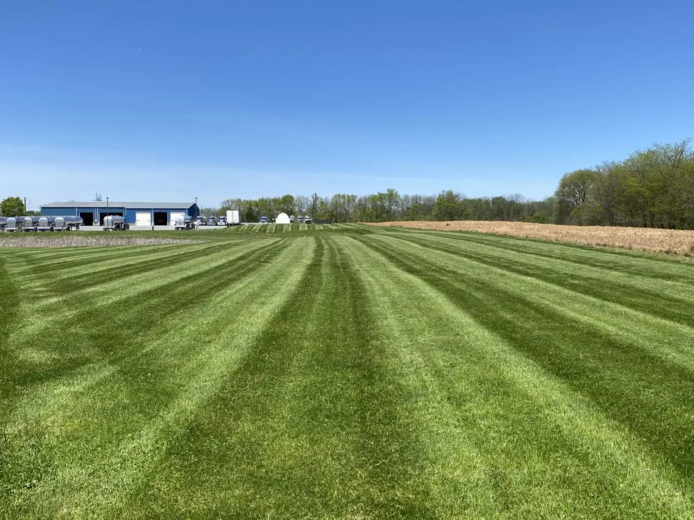 Reliable yard cleanup service experts serving Bainbridge, PA - Gruber Landscaping