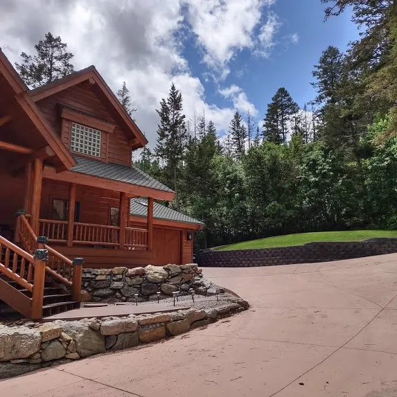 Professional landscaping services with custom design across Whitefish, MT - Grumpybee Lawn Care