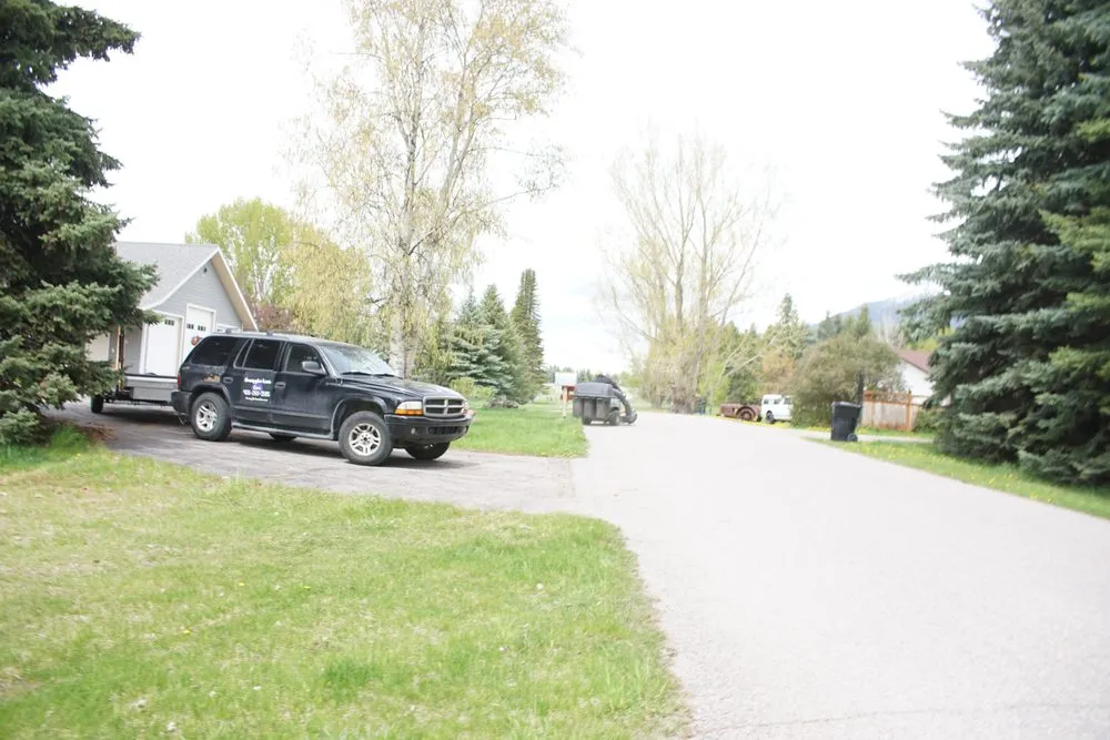 Affordable lawn care service in Whitefish, MT - Grumpybee Lawn Care