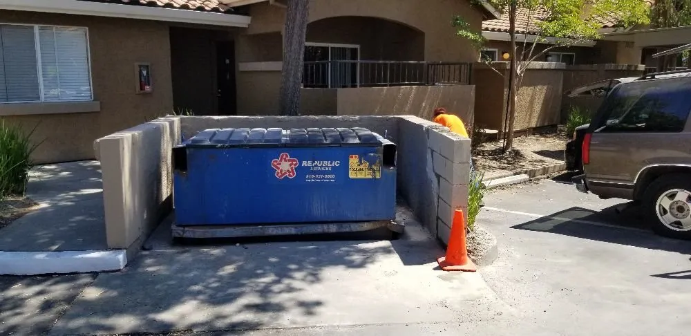 Professional yard maintenance in North Highlands, CA - Gruntz