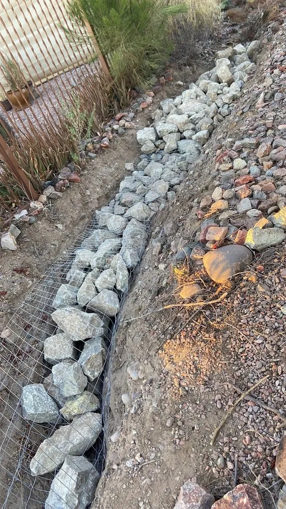 Reliable lawn care service near you across Tucson, AZ - Grupo HIZA Hardscaping