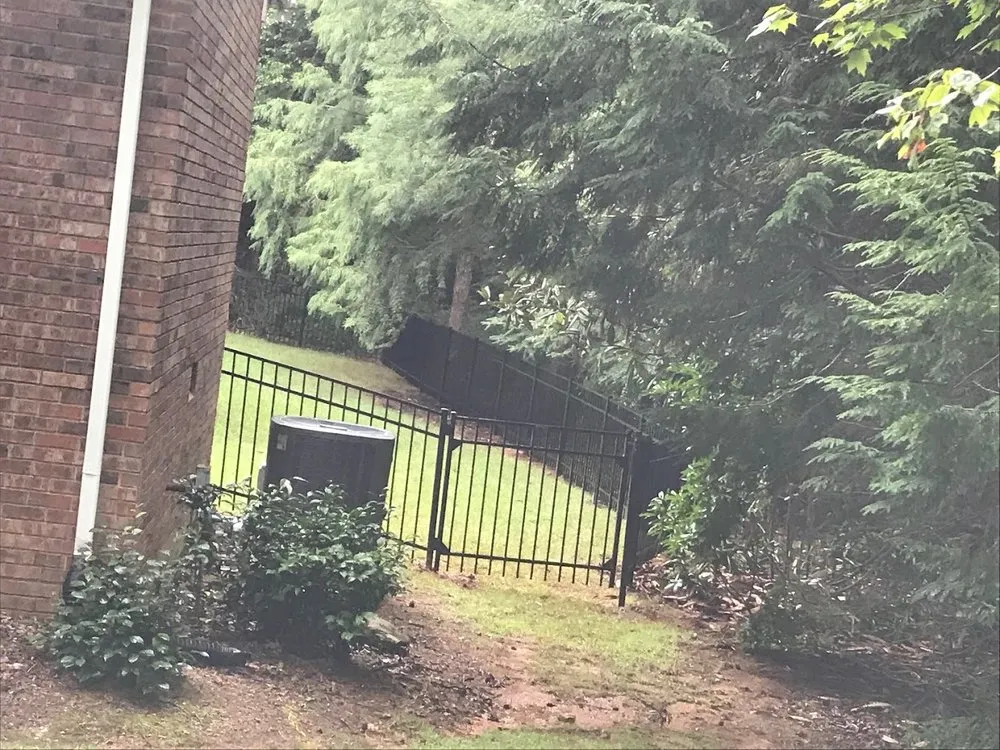 Local lawn mowing service experts serving Hogansville, GA - G’s Fencing and Landscaping