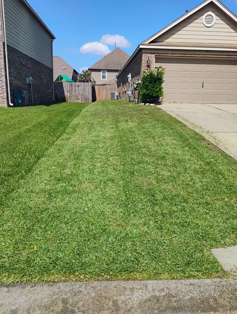 Custom outdoor landscaping in Magnolia, TX - G&S Landscaping