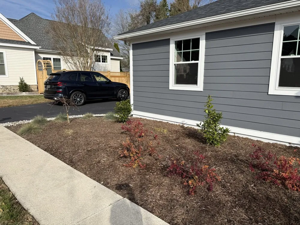 Custom lawn care service experts serving Rehoboth Beach, DE - Gs Lanscaping&Maintance