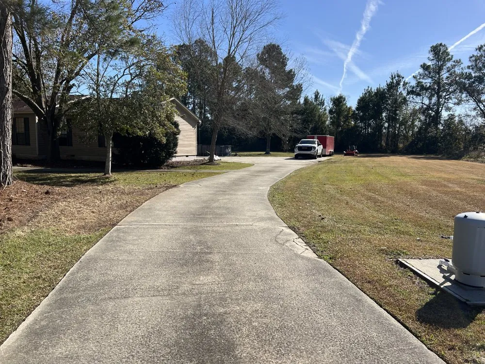 Professional yard cleanup service in Adel, GA - G’s Lawn Care