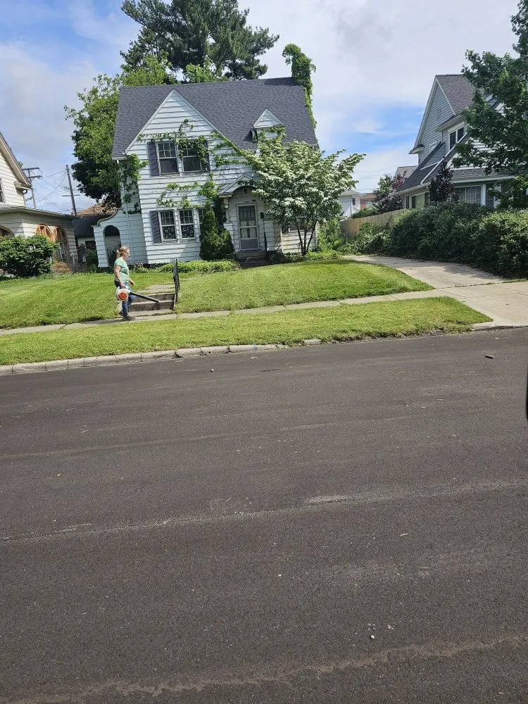 Local yard cleanup service in Granger, IN - G's Plowing
