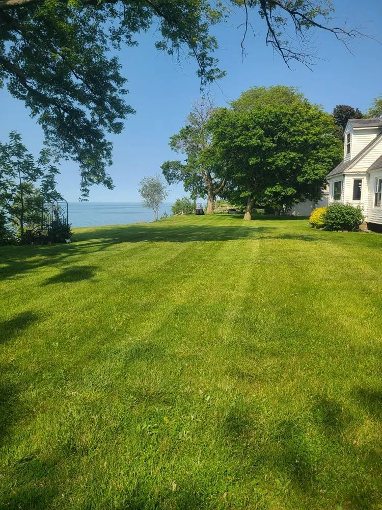 Expert garden landscaping for beautiful yards in Lorain, OH by G&S Services