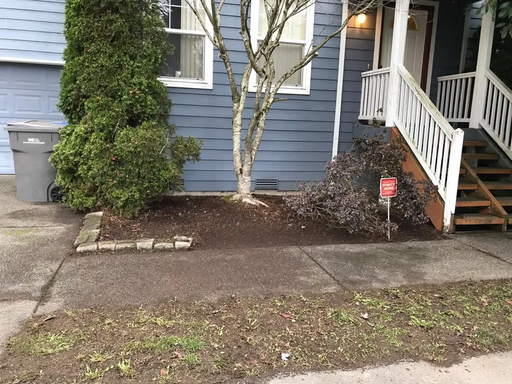 Custom lawn mowing service for year-round maintenance in Federal Way, WA by GSD Landscape