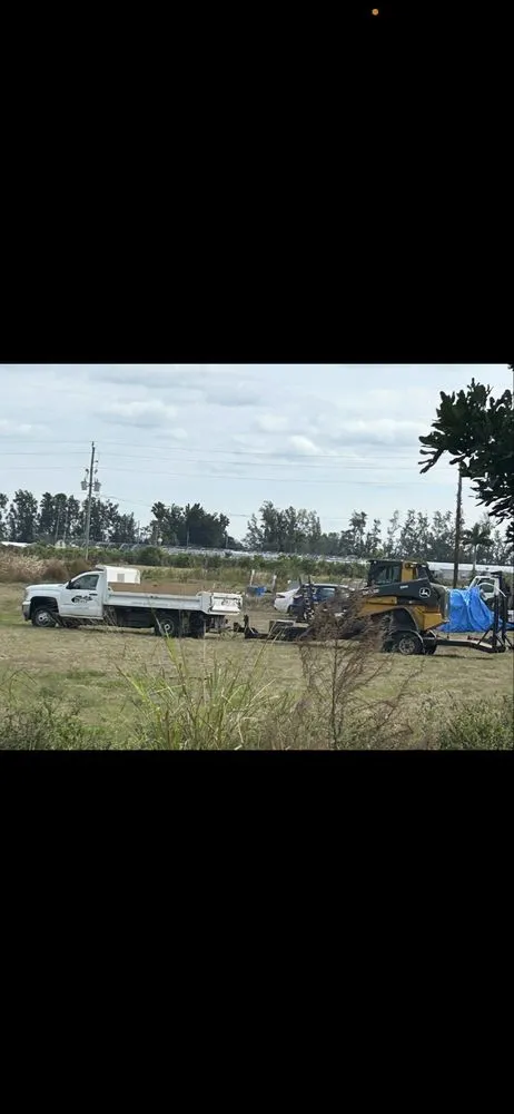 Reliable yard maintenance in Bradenton, FL by G'Sell Contracting