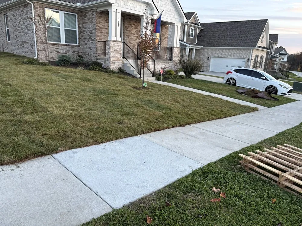 Reliable lawn mowing service in Murfreesboro, TN by Gsm Landscaping