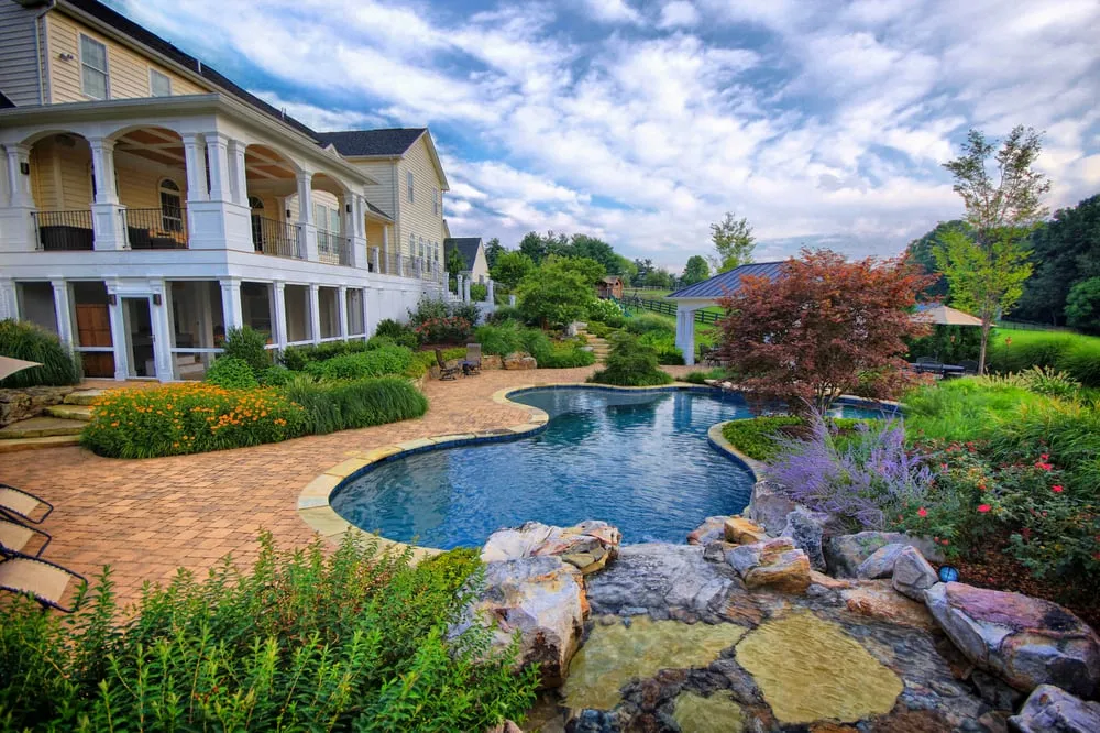 Reliable garden landscaping in St Paul, MN by GT Design and Landscapes