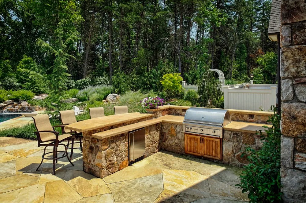 Professional yard cleanup service experts serving St Paul, MN - GT Design and Landscapes