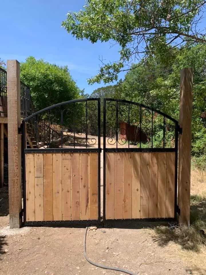 Professional lawn care service experts serving Austin, TX - GT Fence and Deck